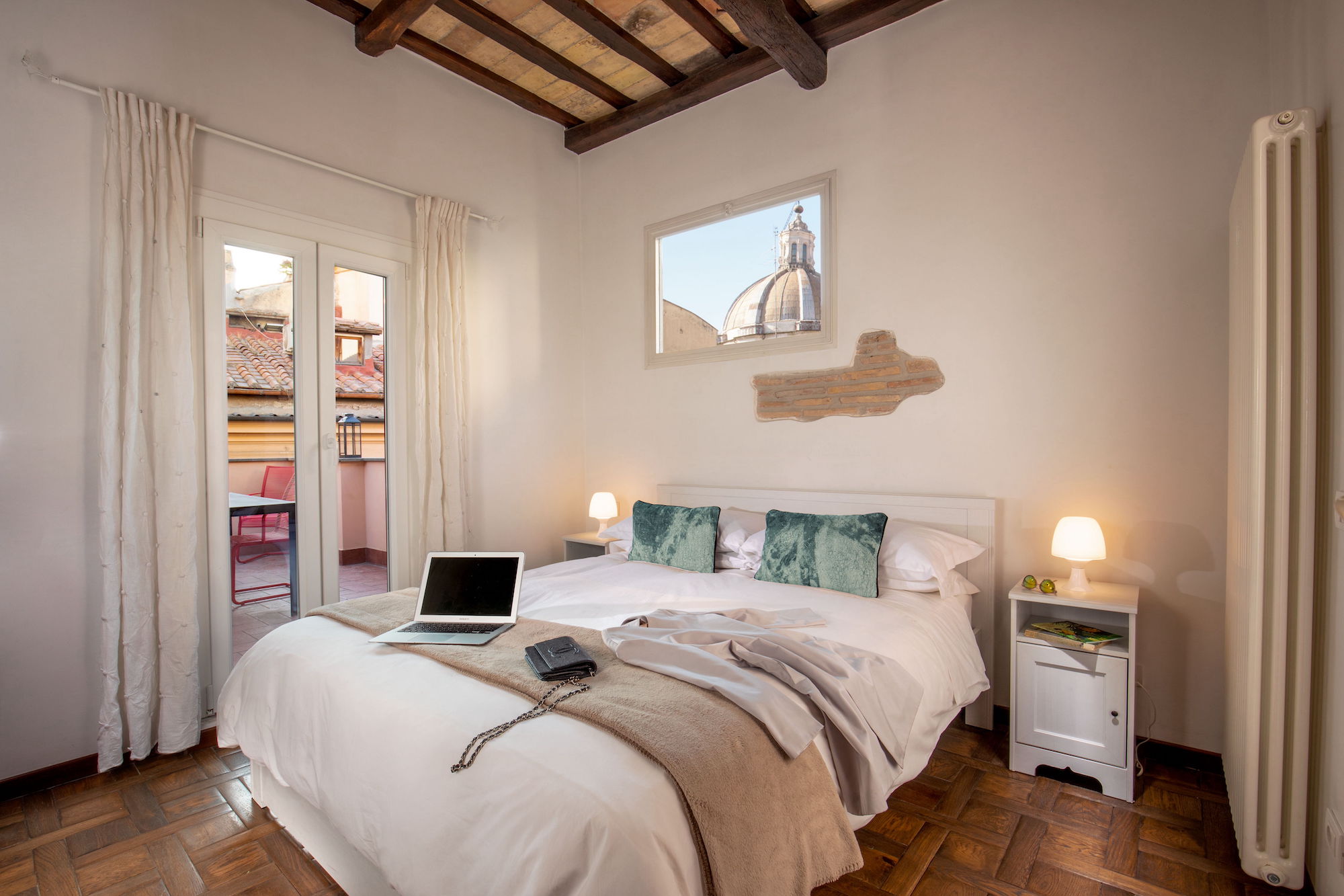 Luxury apartment in the center of Rome